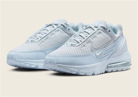 Womens Blue Air Max (13) 